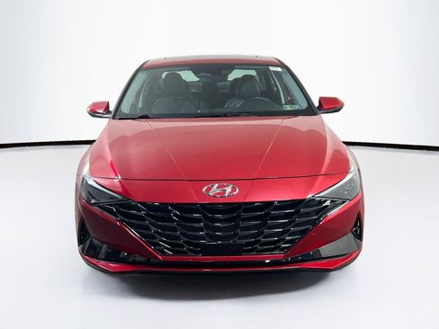 Used 2023 Hyundai Elantra Limited image 2