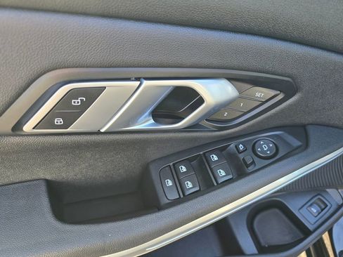 Used 2021 BMW 330i xDrive Sedan w/ Premium Package image 20