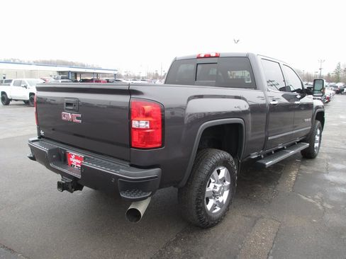 Used 2015 GMC Sierra 2500 SLT w/ Duramax Plus Package image 3