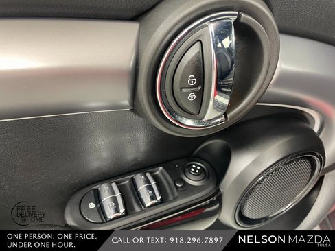 Used 2022 MINI Cooper 4-Door Hardtop image 21