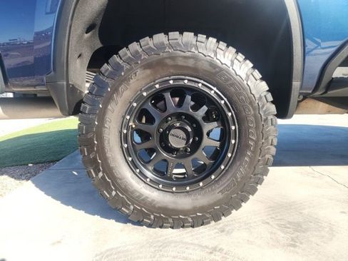 Used 2023 Chevrolet Silverado 2500 Custom w/ Custom Value Package image 20