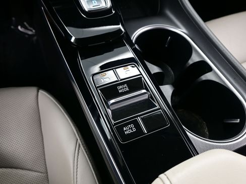 Used 2020 Hyundai Sonata Limited image 22