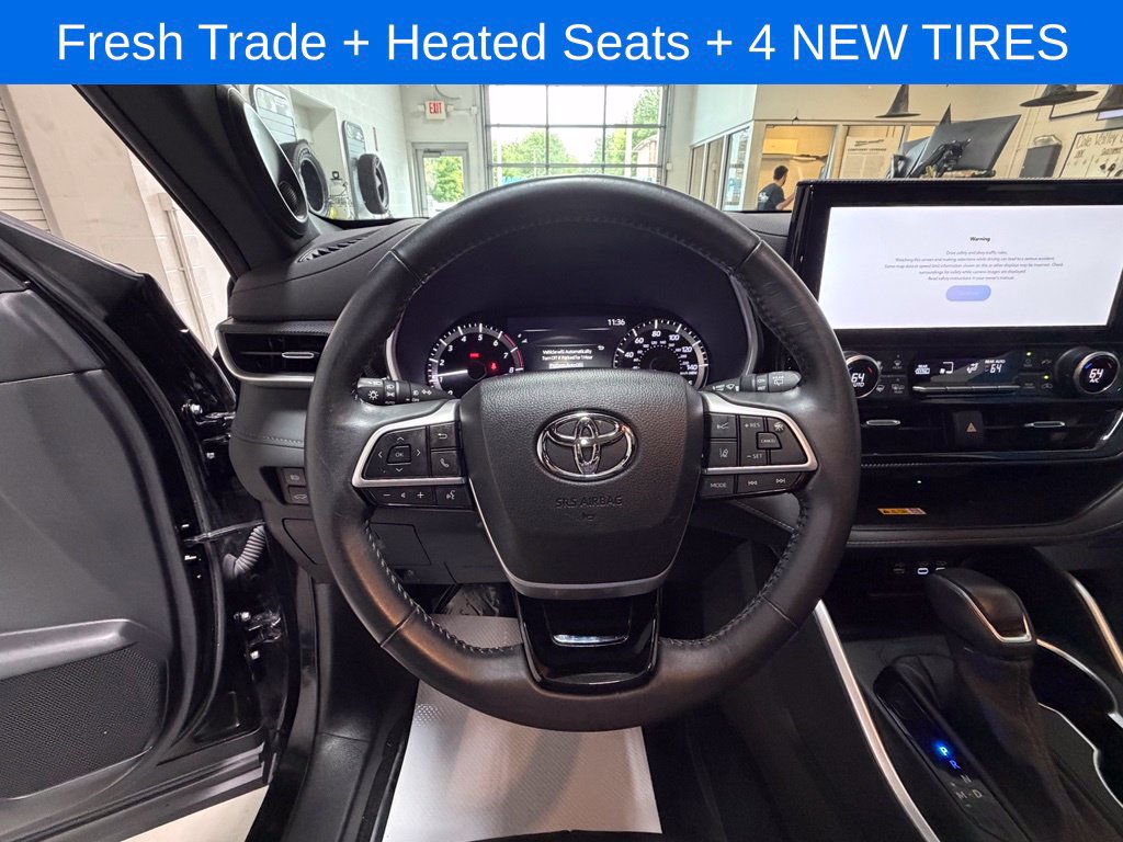 Used 2024 Toyota Highlander XSE AWD/4WD image 11