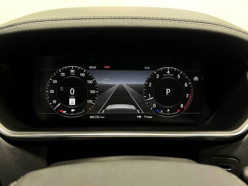 Used 2020 Land Rover Range Rover HSE AWD/4WD image 25