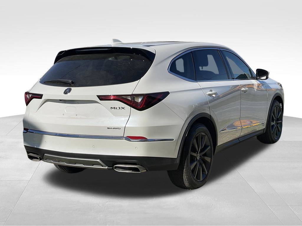 Used 2025 Acura MDX w/ Technology Package AWD/4WD image 4