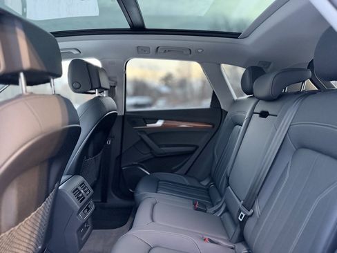 Used 2023 Audi Q5 2.0T Premium w/ Convenience Package image 22