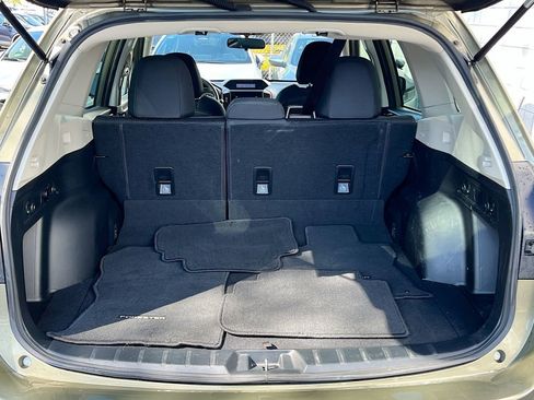 Used 2023 Subaru Forester Premium image 26