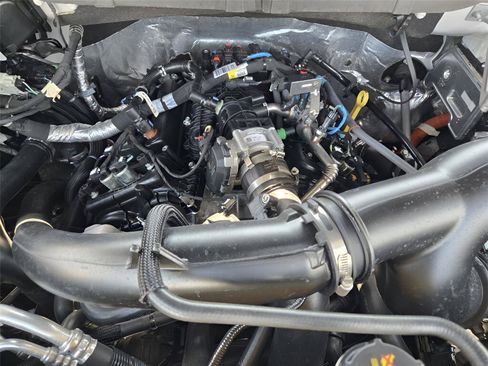 Used 2024 Ford F150 XLT w/ Equipment Group 302A MID RWD image 32