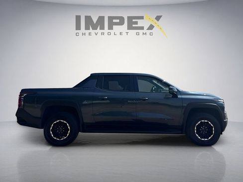 Used 2026 Chevrolet Silverado EV Trail Boss AWD/4WD image 6
