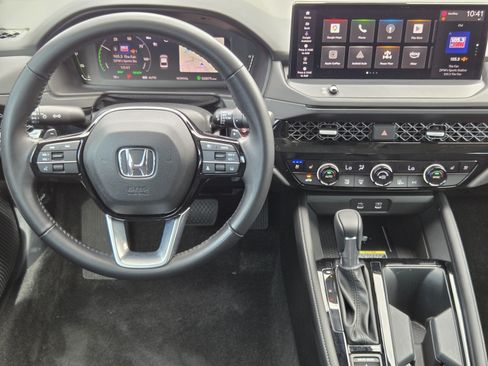 Used 2023 Honda Accord Touring image 24