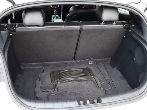 Used 2019 Hyundai Veloster Turbo FWD image 25