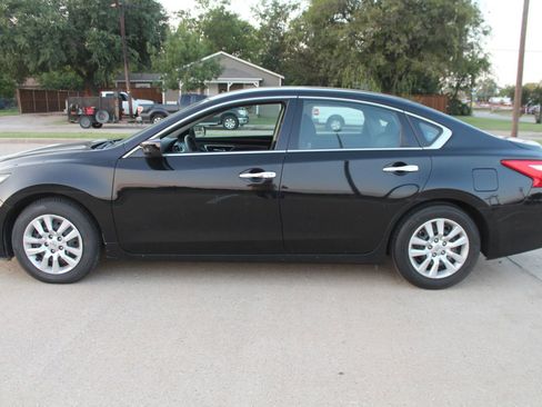 Used 2016 Nissan Altima 2.5 S image 4
