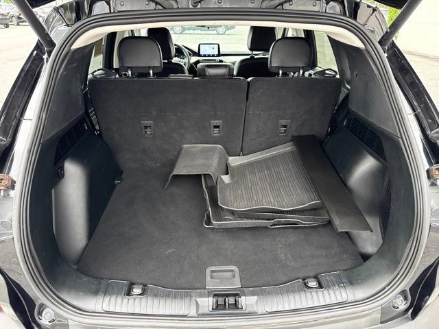 Used 2022 Ford Escape SEL AWD/4WD image 9