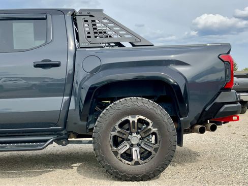 Used 2024 Toyota Tacoma TRD Pro AWD/4WD image 12