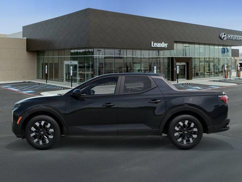 New 2027 Hyundai Santa Cruz SE FWD image 3