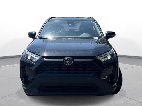 Used 2025 Toyota RAV4 XLE FWD image 3