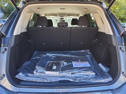 New 2026 Nissan Rogue SV image 17