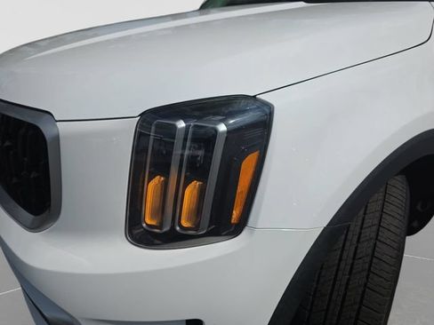 Used 2024 Kia Telluride LX FWD image 27
