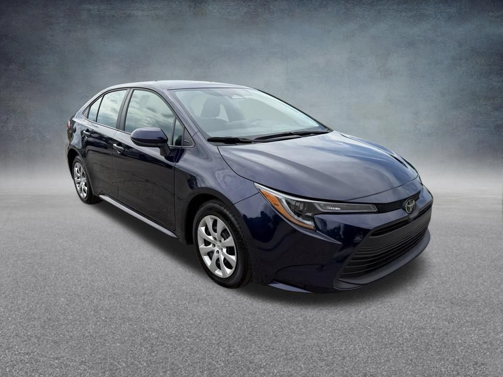 Used 2025 Toyota Corolla LE FWD image 3
