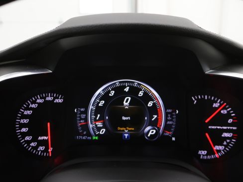 Used 2014 Chevrolet Corvette Stingray Coupe image 9