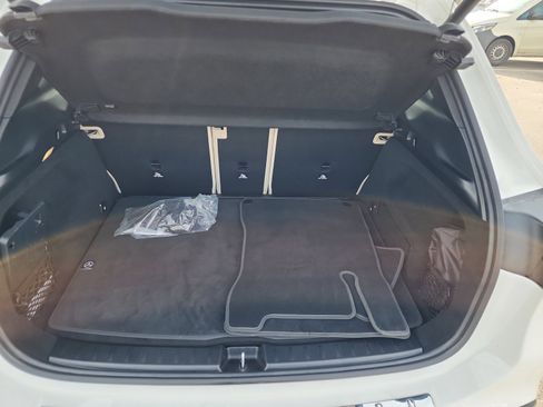 Used 2025 Mercedes-Benz GLA 250 4MATIC image 28