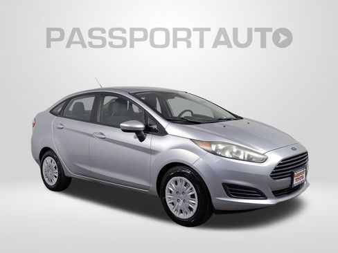 Used 2016 Ford Fiesta S FWD image 4