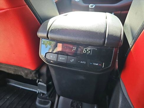 Used 2021 Toyota Highlander XSE FWD image 16