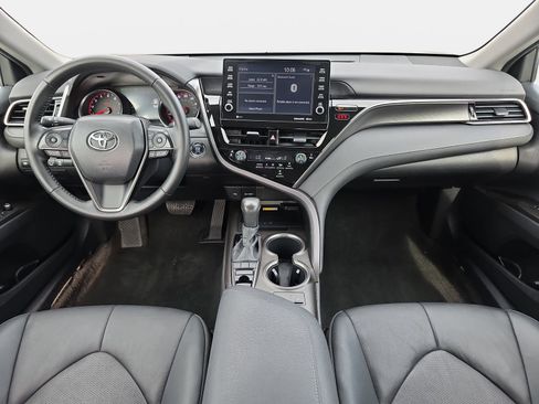 Used 2024 Toyota Camry XSE image 9