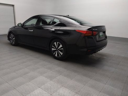 Used 2019 Nissan Altima 2.5 SV image 5