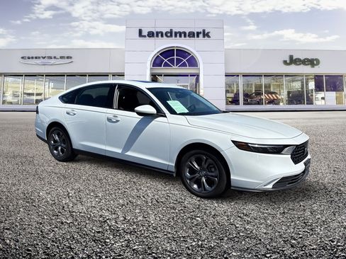 Used 2024 Honda Accord EX image 19