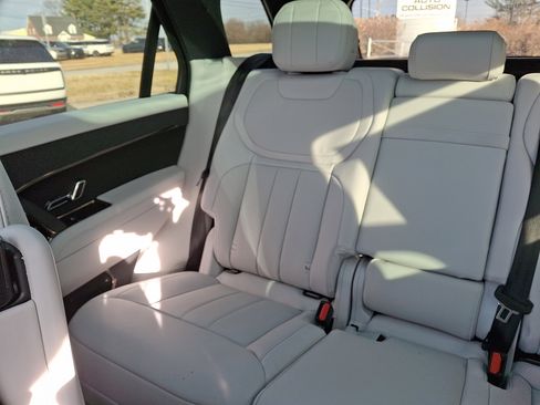 New 2026 Land Rover Range Rover Sport SE image 15