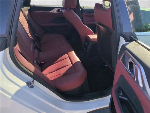 Used 2025 BMW i4 eDrive40 w/ Parking Assistance Package RWD image 21