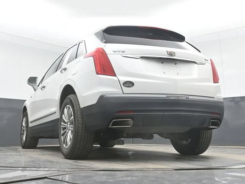 Used 2017 Cadillac XT5 Luxury w/ Driver Awareness Package FWD image 33