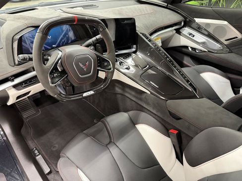 Used 2023 Chevrolet Corvette Z06 RWD image 14