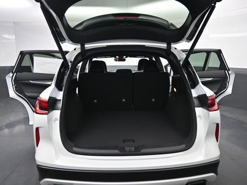 New 2025 INFINITI QX50 Sport image 11