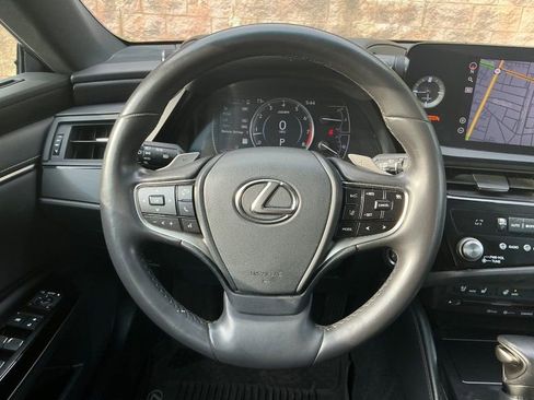 Used 2022 Lexus ES 350 w/ Premium Package image 17