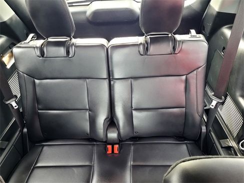 Certified 2023 Ford Explorer XLT w/ Equipment Group 202A image 13