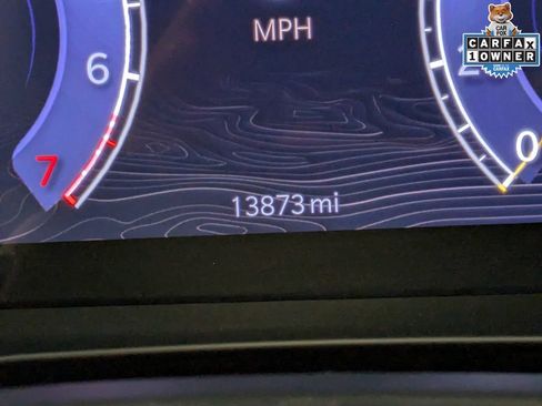 Used 2024 Jeep Grand Cherokee L Altitude AWD/4WD image 16