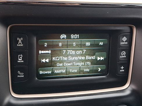 Used 2016 Jeep Grand Cherokee Laredo w/ Quick Order Package 23E AWD/4WD image 18