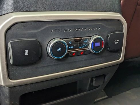 Certified 2022 Ford Expedition Max Limited image 38