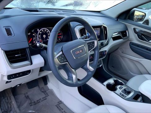 Used 2024 GMC Terrain Denali w/ Denali Premium Package image 17