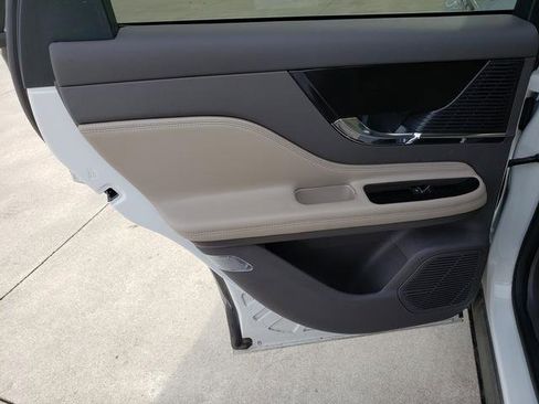 Used 2022 Lincoln Corsair AWD w/ Equipment Group 101A image 13