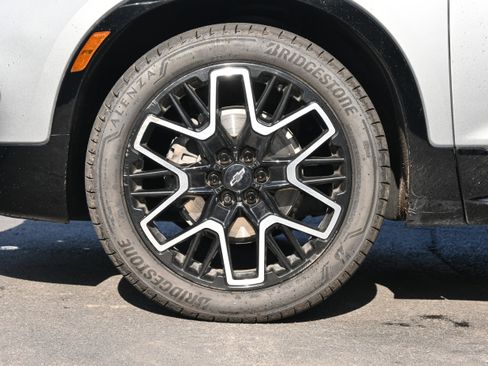 Used 2023 Chevrolet Blazer RS w/ Driver Confidence II Package image 15