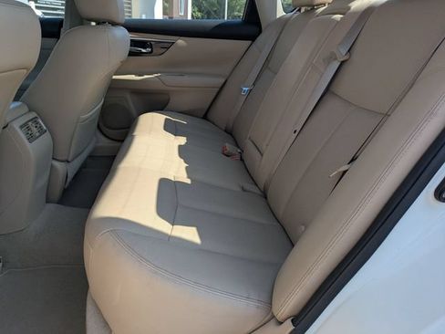 Used 2014 Nissan Altima 2.5 SL w/ Technology Package FWD image 26