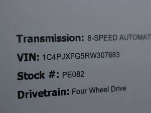 Used 2024 Jeep Wrangler Unlimited Rubicon image 38