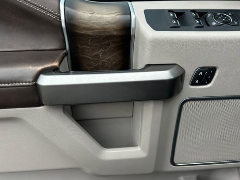 Used 2019 Ford F350 Limited image 11