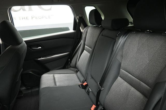 Used 2024 Nissan Rogue SV FWD image 21