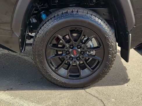 Used 2024 Toyota Tundra Platinum image 16