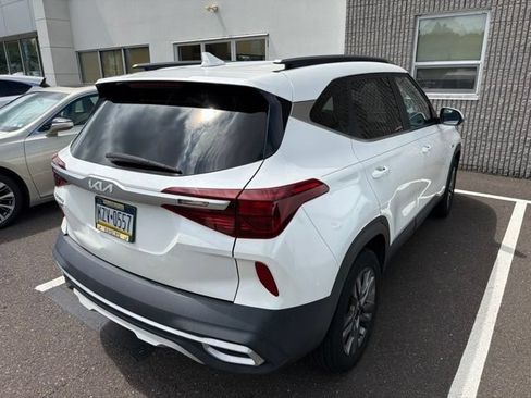Used 2022 Kia Seltos S AWD/4WD image 11