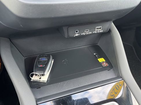 Certified 2025 Subaru Forester Limited image 18